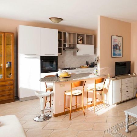 La Casa Di Cristina Apartment Arona Luaran gambar