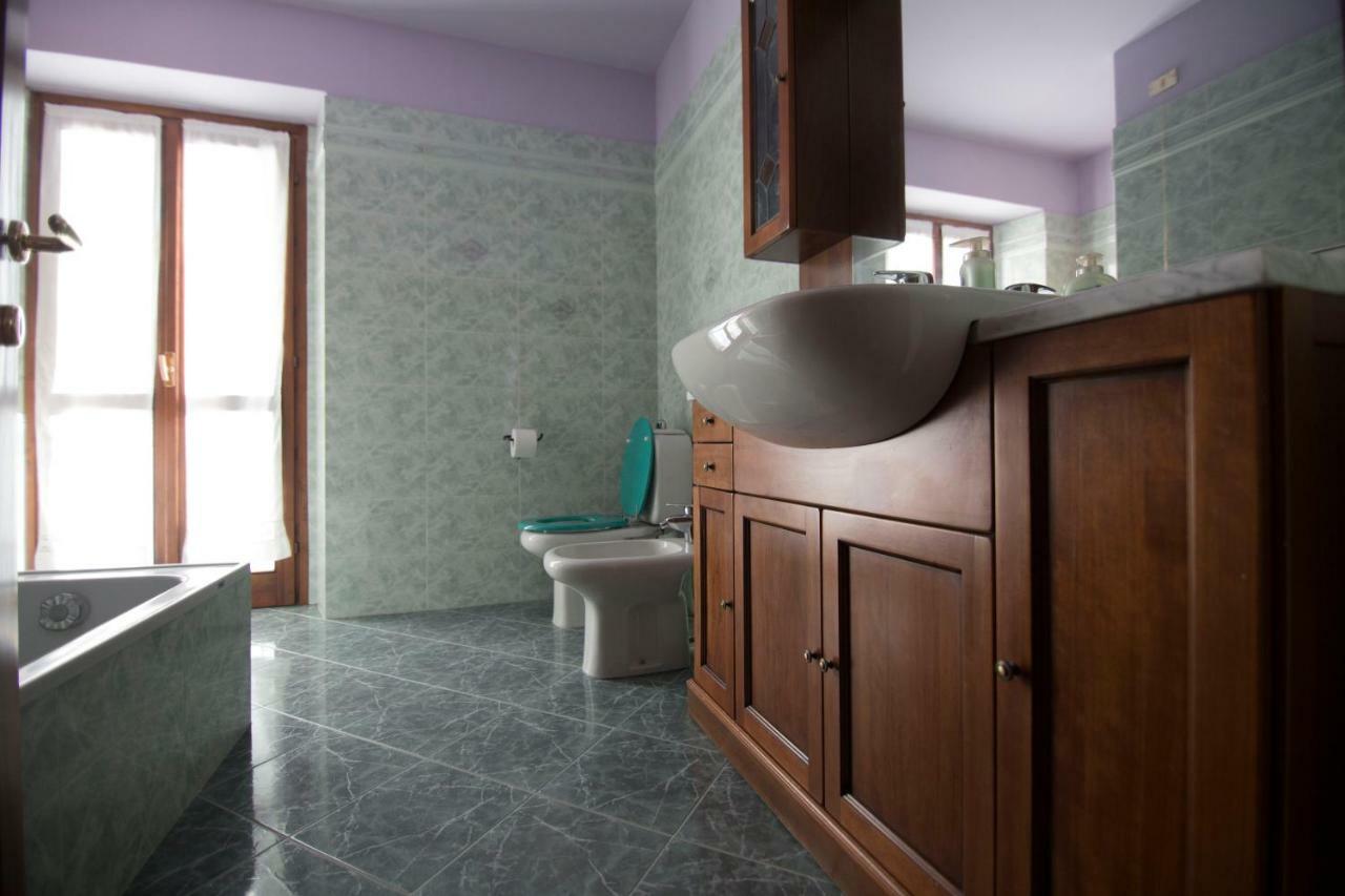 La Casa Di Cristina Apartment Arona Luaran gambar