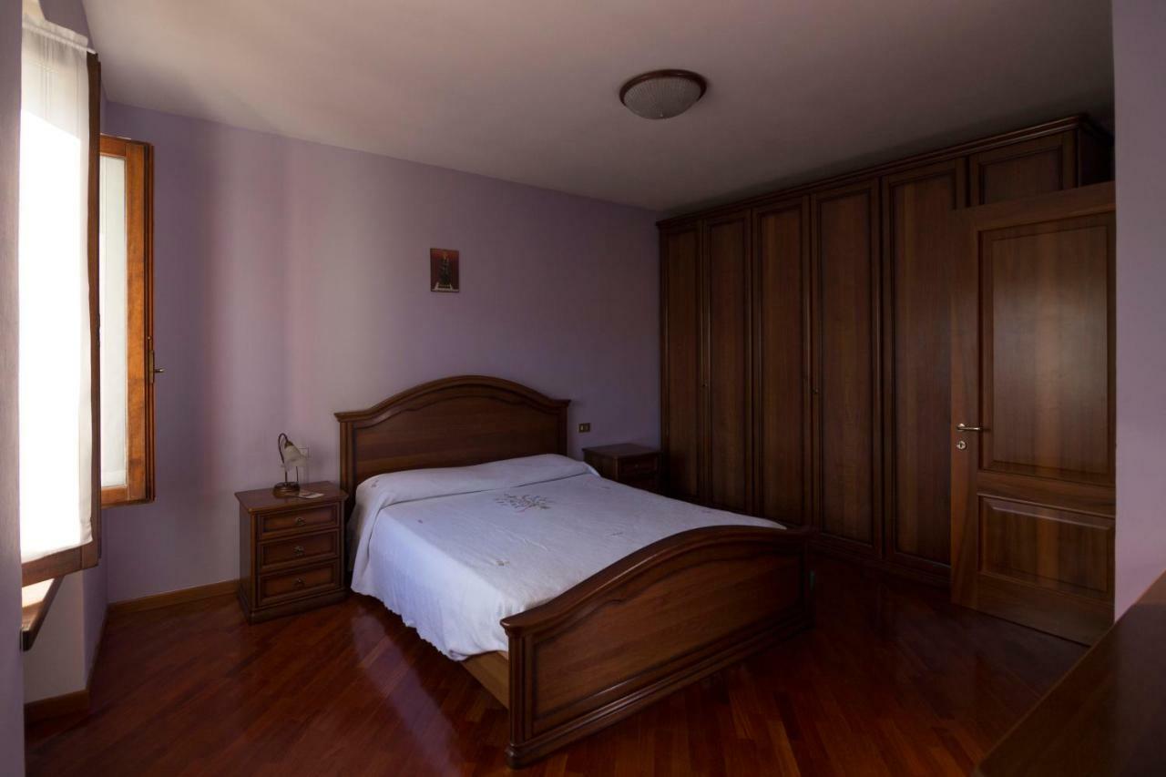 La Casa Di Cristina Apartment Arona Luaran gambar
